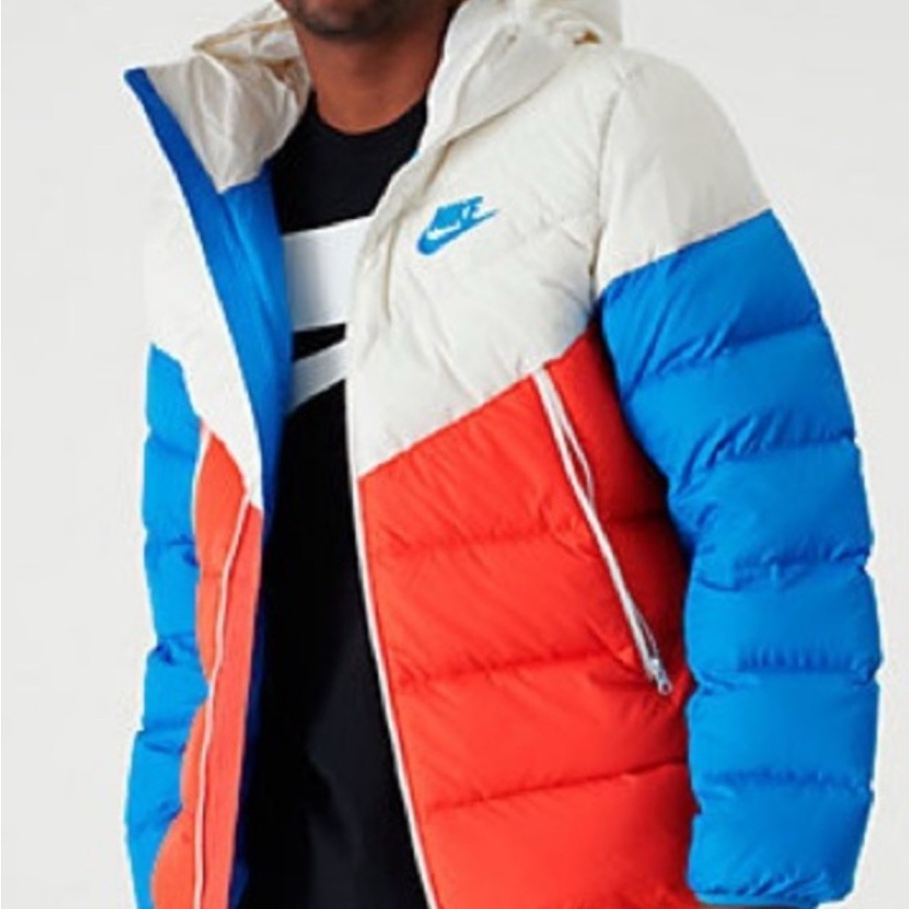 Nike puffer down hooded winter jacket parka worn a handful of times
